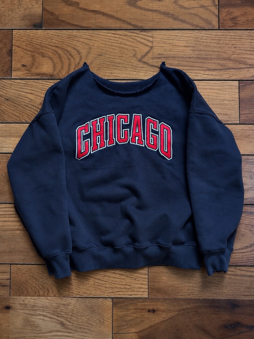 Women’s Chicago Black Embroidered Cut Neck Oversized Sweatshirt Size M
